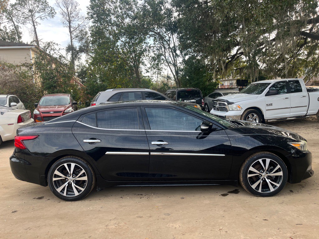 2016 Nissan Maxima Image 8