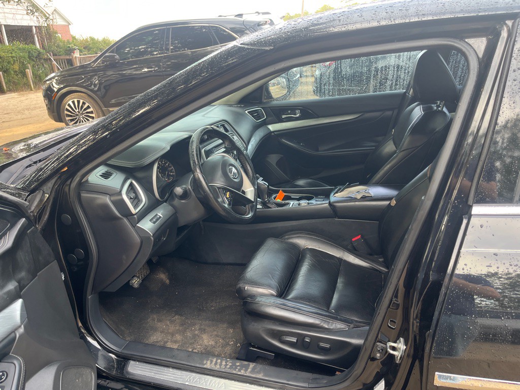 2016 Nissan Maxima Image 9