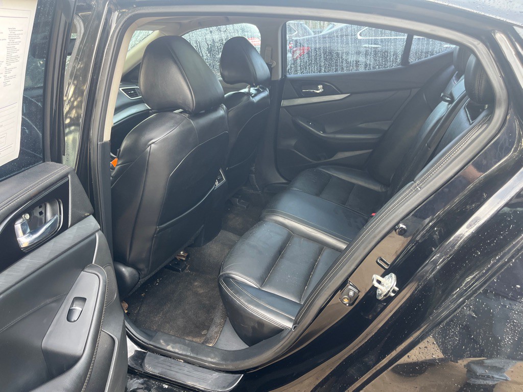 2016 Nissan Maxima Image 10