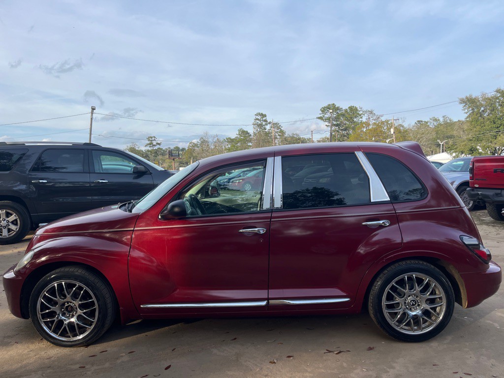 2008 Chrysler PT Cruiser Image 4