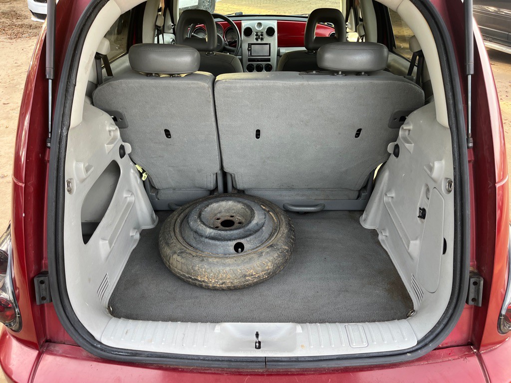 2008 Chrysler PT Cruiser Image 9