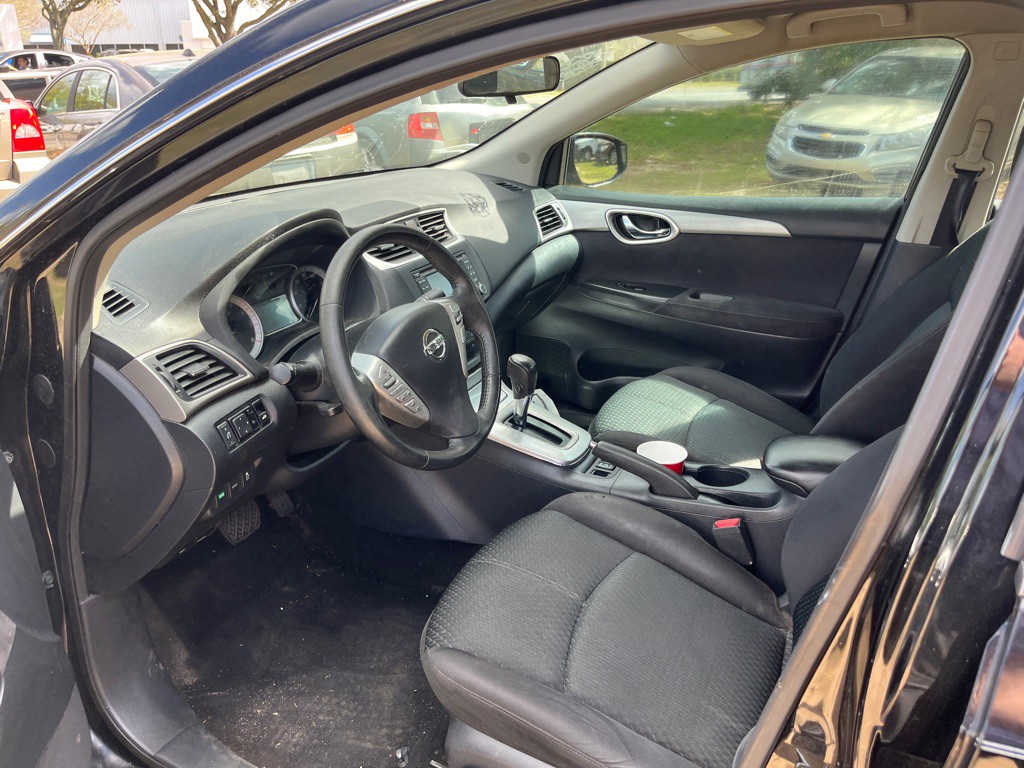 2015 Nissan Sentra Image 9