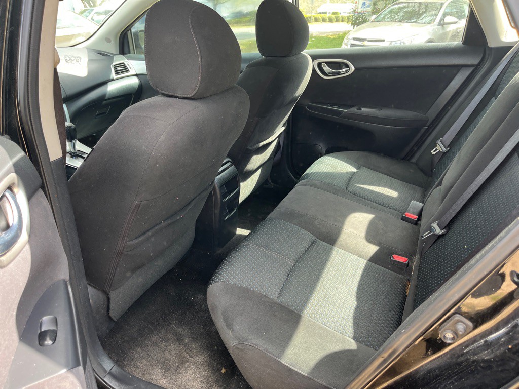 2015 Nissan Sentra Image 10
