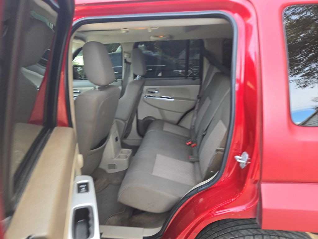 2008 Jeep Liberty Image 9