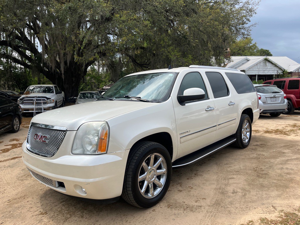 2012 GMC Yukon Image 3