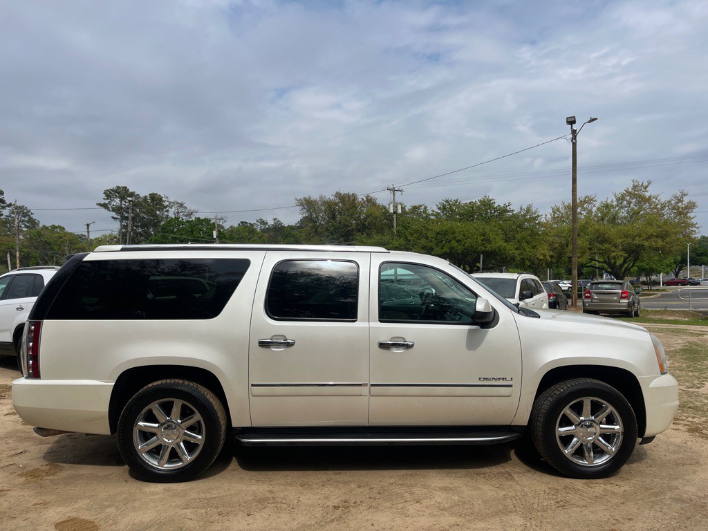2012 GMC Yukon Image 8