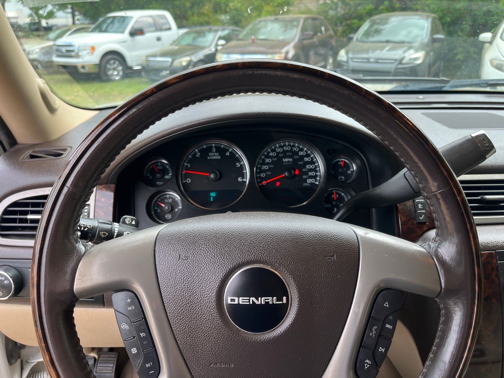 2012 GMC Yukon Image 11