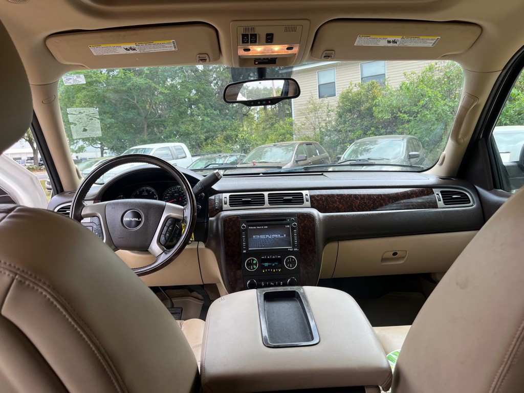 2012 GMC Yukon Image 12