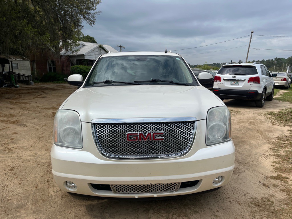 2012 GMC Yukon Image 3