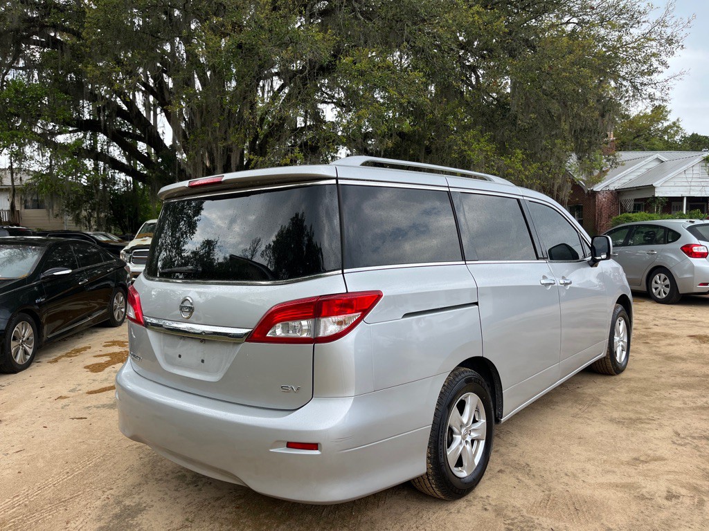 2016 Nissan Quest Image 7