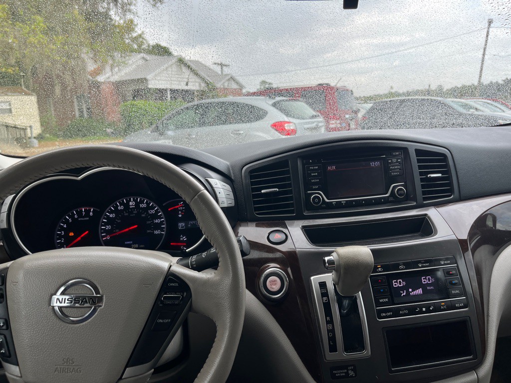 2016 Nissan Quest Image 10