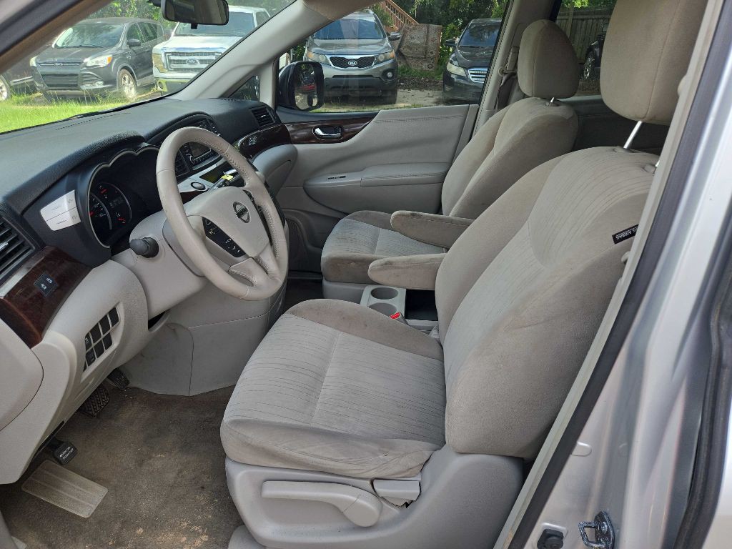 2016 Nissan Quest Image 13