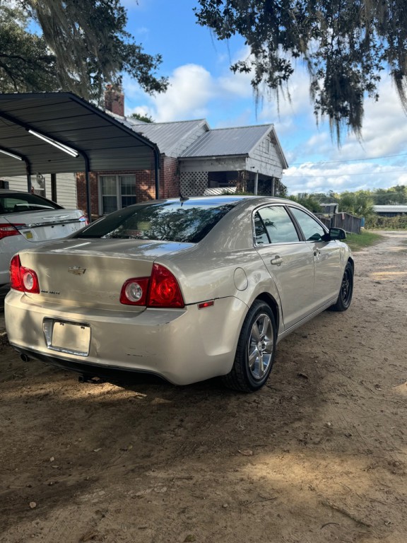 2011 Chevrolet Malibu Image 5