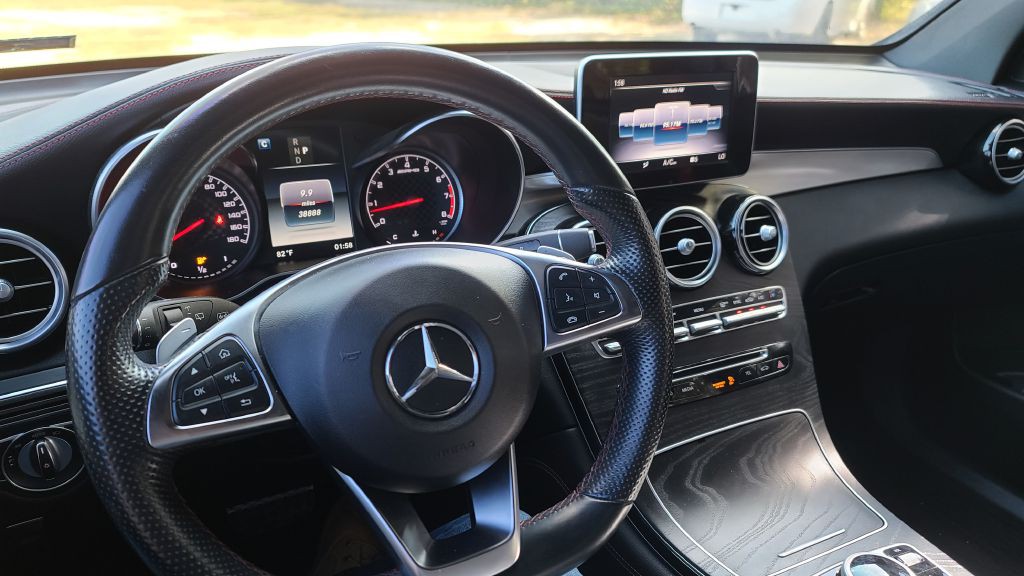 2018 Mercedes-Benz GLC-Class Image 14