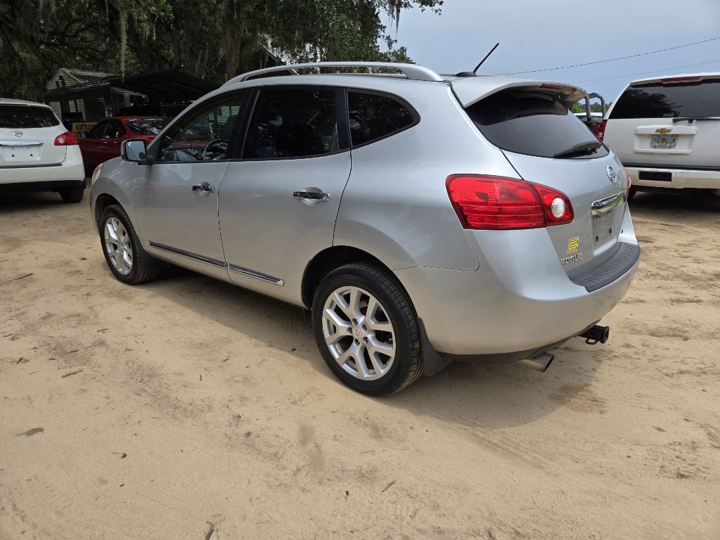 2011 Nissan Rogue Image 2