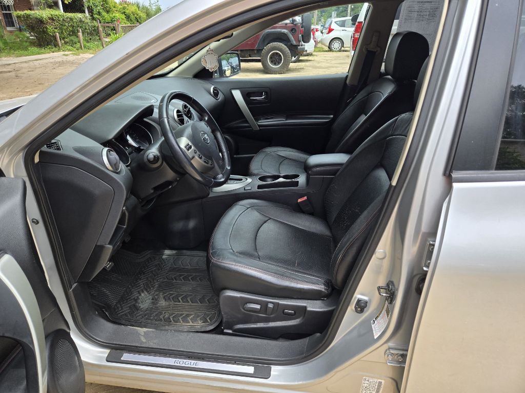 2011 Nissan Rogue Image 9