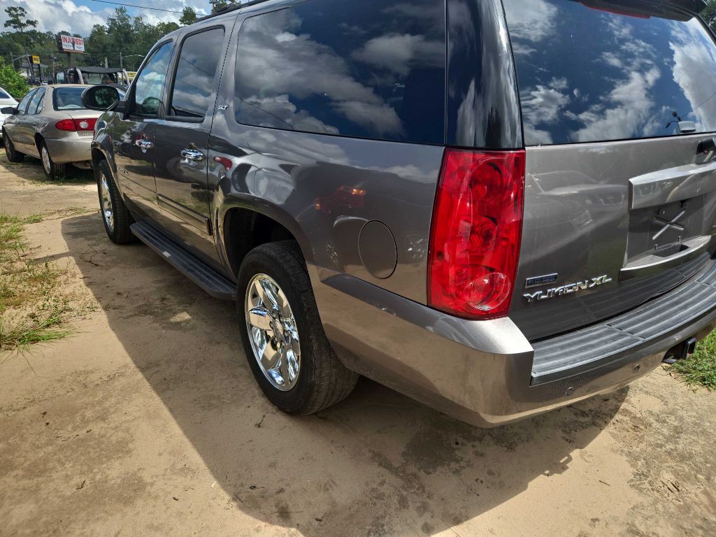 2011 GMC Yukon Image 4