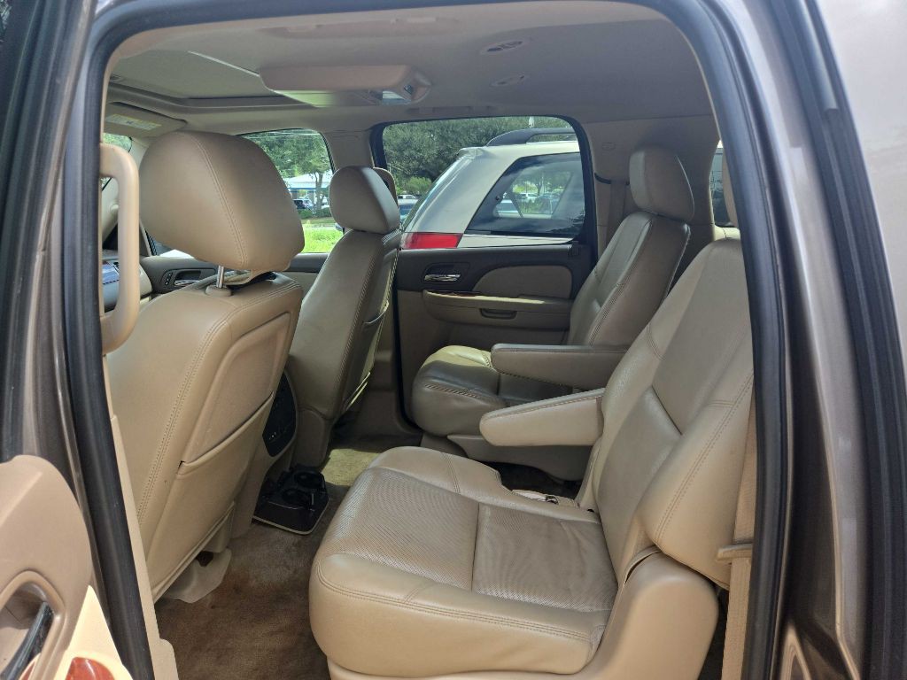 2011 GMC Yukon Image 8