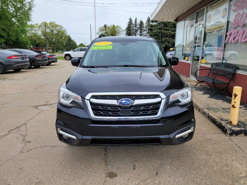 2017 Subaru Forester Image 2