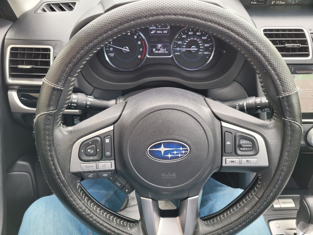 2017 Subaru Forester Image 25