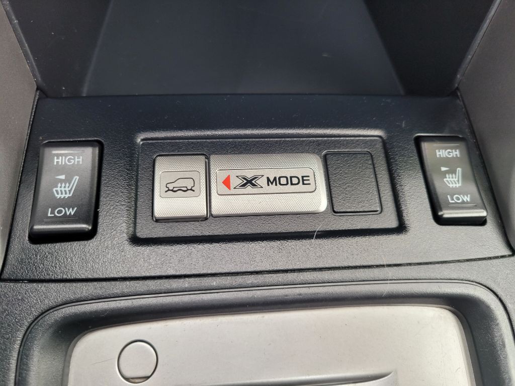 2017 Subaru Forester Image 35