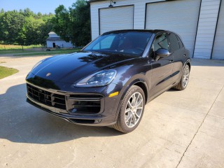 Image for 2019 Porsche Cayenne Turbo ID: 6522789