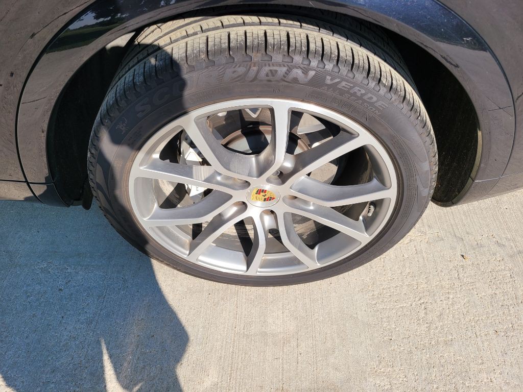 2019 Porsche Cayenne Image 8