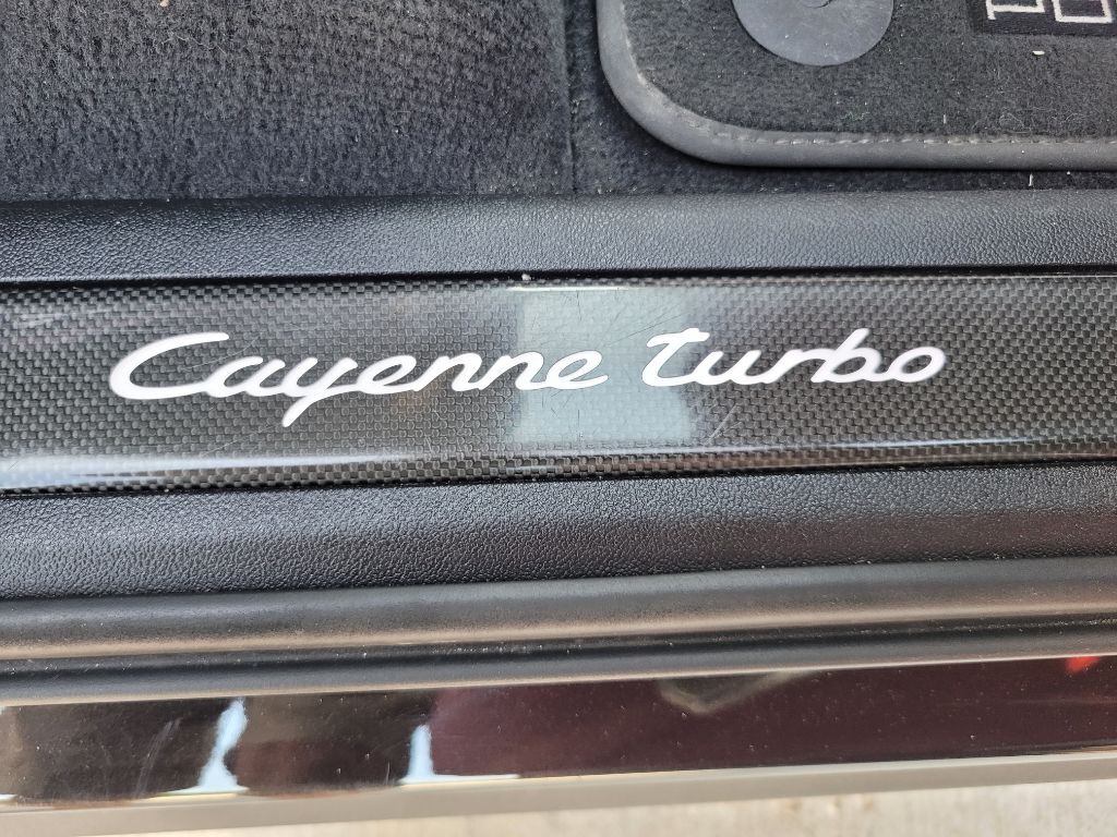 2019 Porsche Cayenne Image 13