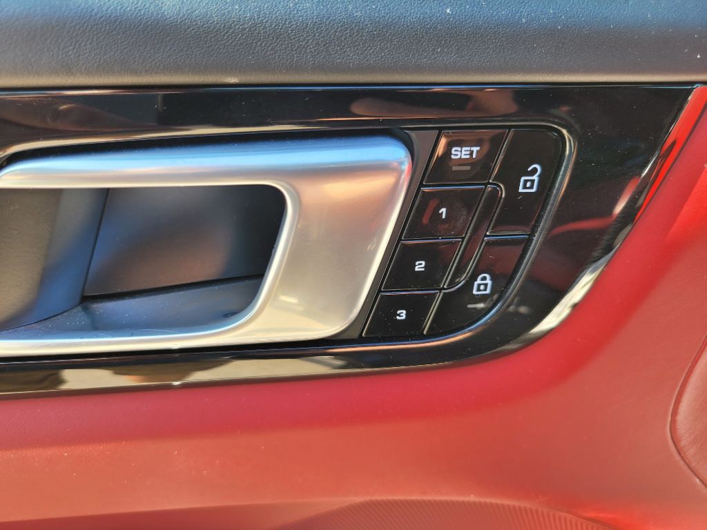 2019 Porsche Cayenne Image 14