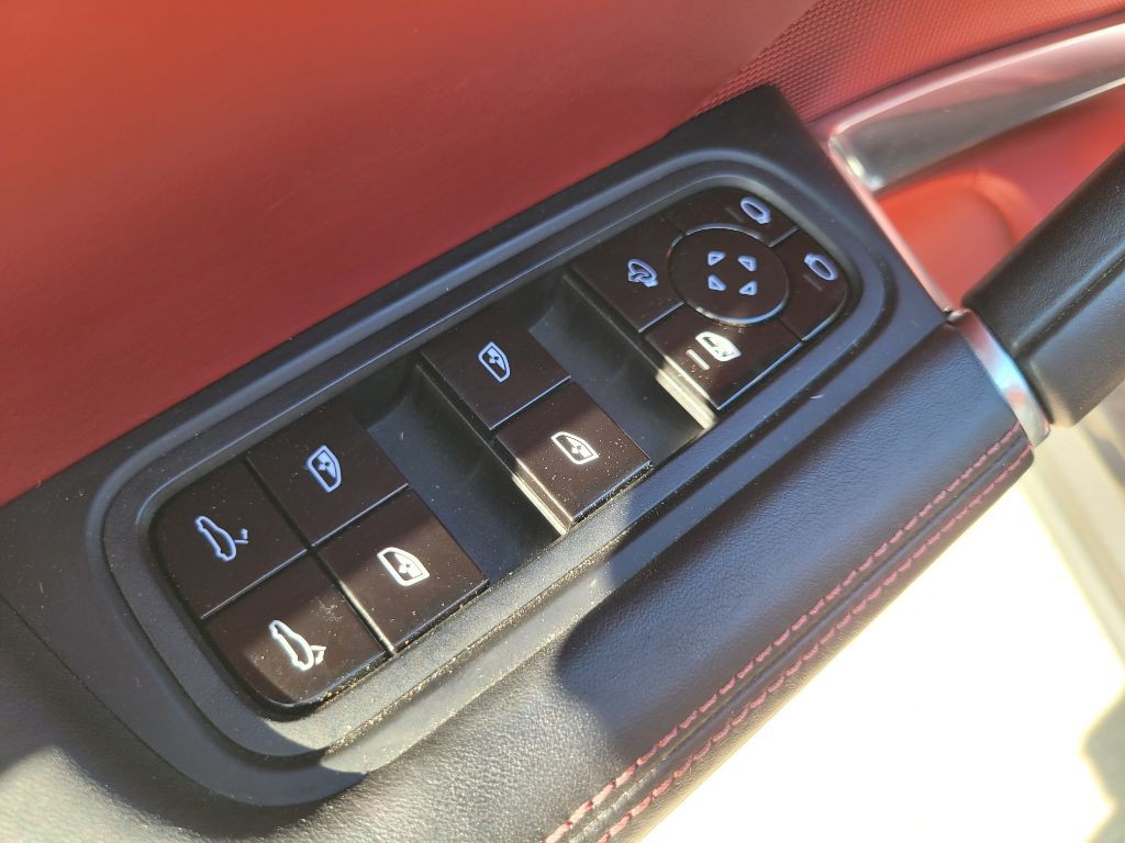 2019 Porsche Cayenne Image 16