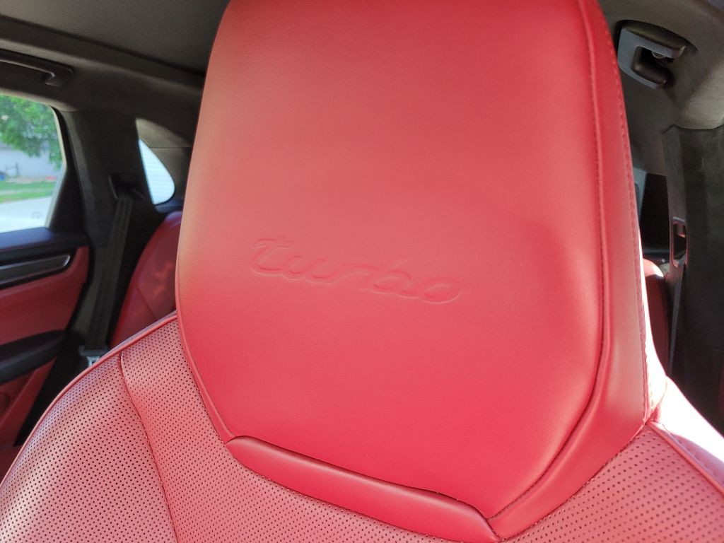 2019 Porsche Cayenne Image 18