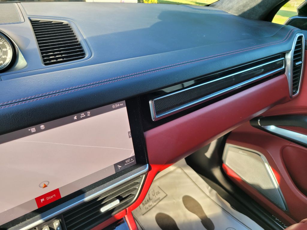 2019 Porsche Cayenne Image 36