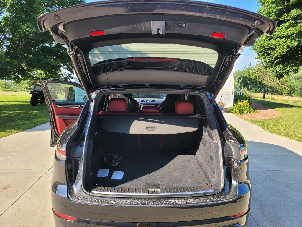 2019 Porsche Cayenne Image 42