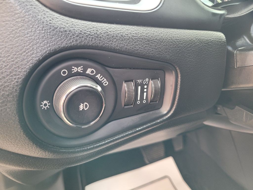 2020 Jeep Renegade Image 21
