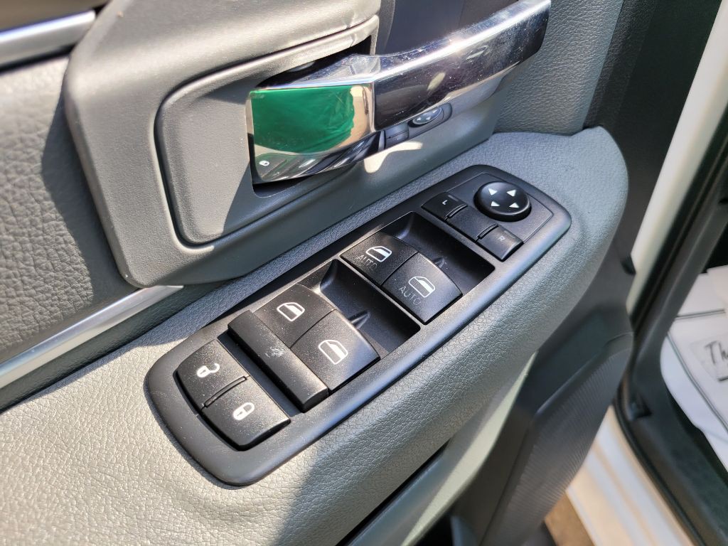 2016 RAM 2500 Image 22