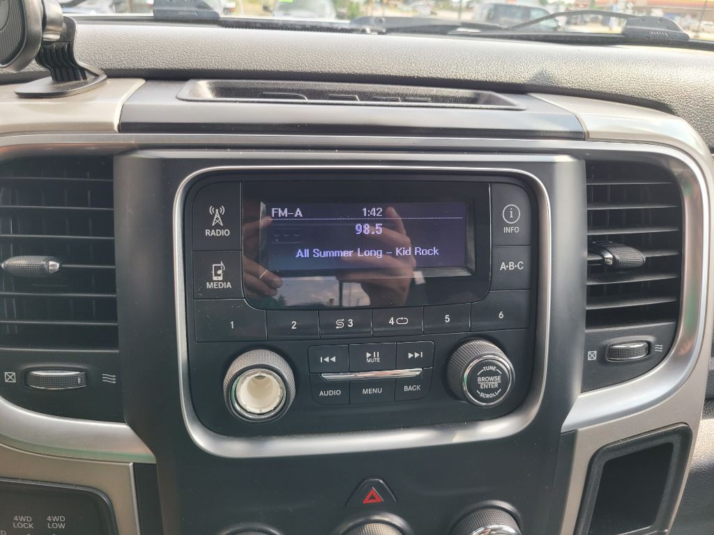 2016 RAM 2500 Image 31
