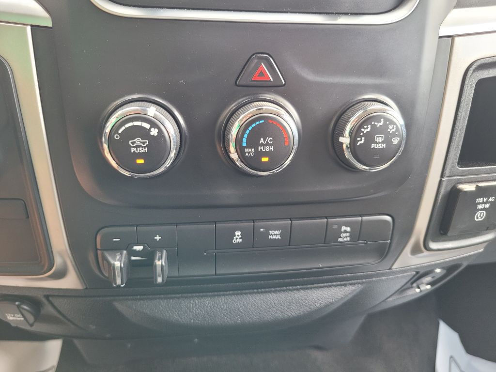 2016 RAM 2500 Image 32
