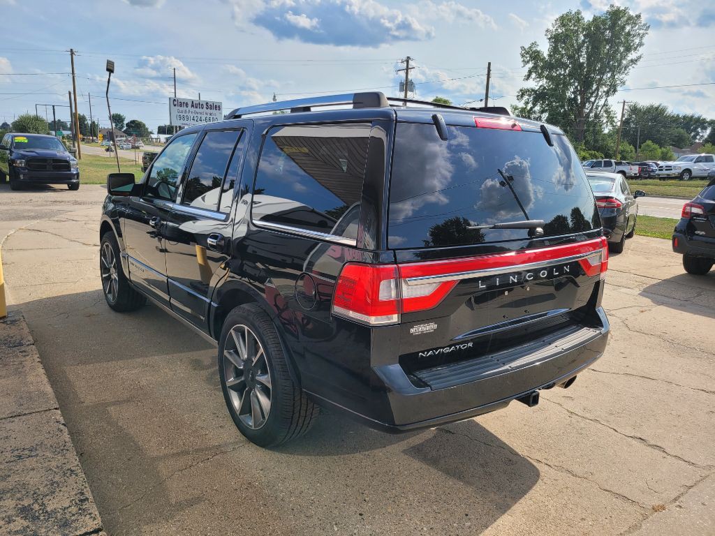 2017 Lincoln Navigator Image 10
