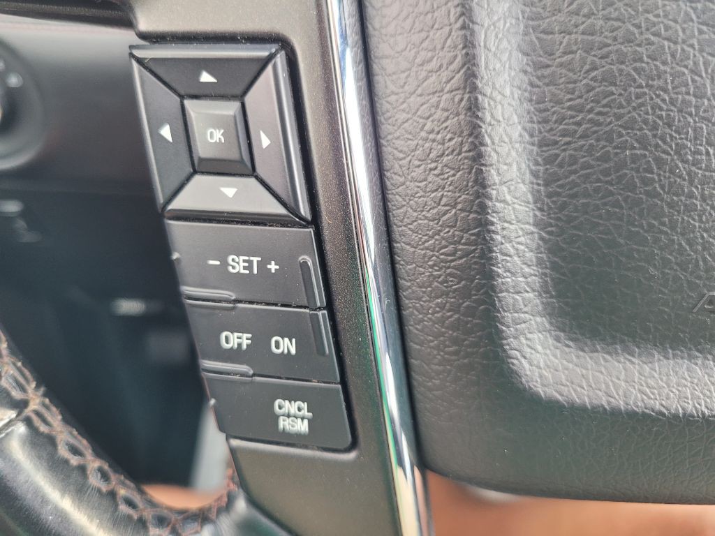 2017 Lincoln Navigator Image 23