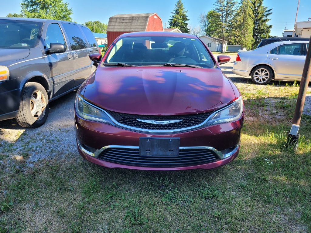 2015 Chrysler 200 Image 2