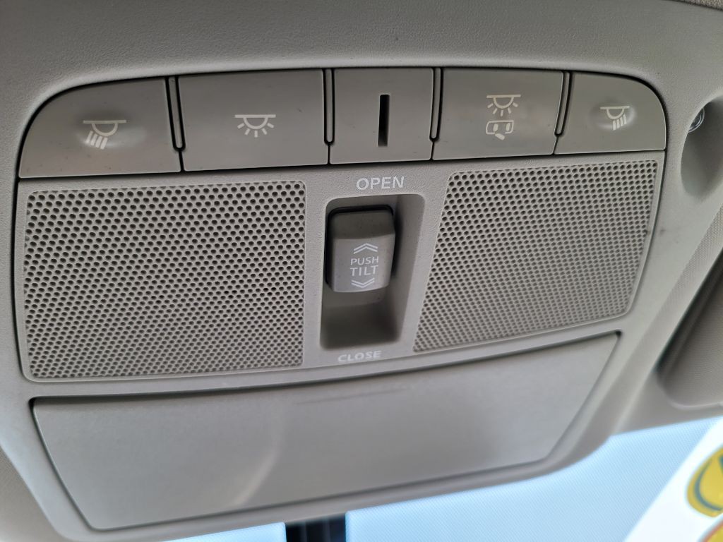2017 Nissan Murano Image 37