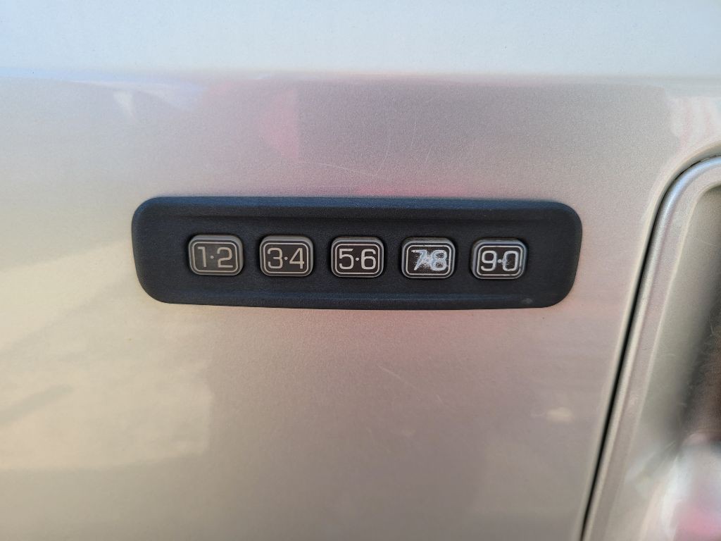 2016 Ford F-350 Image 22