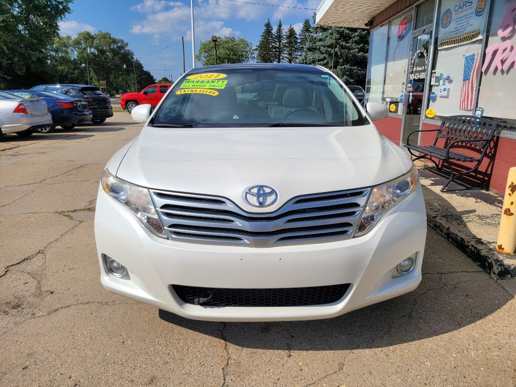 2011 Toyota Venza Image 2