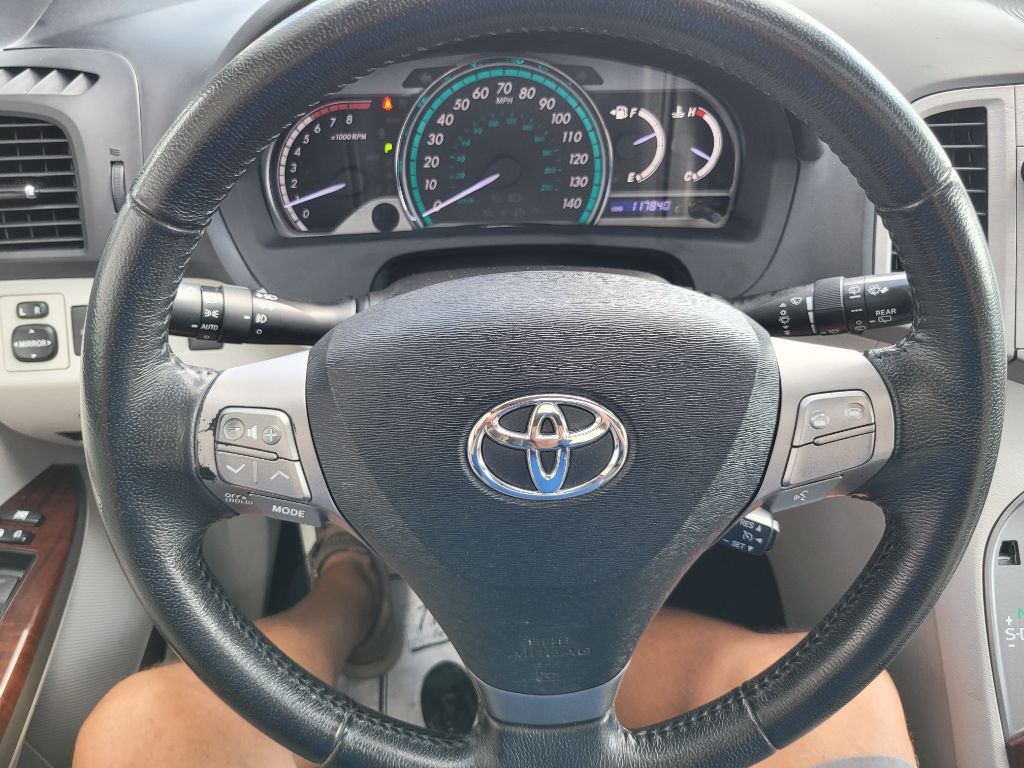 2011 Toyota Venza Image 21