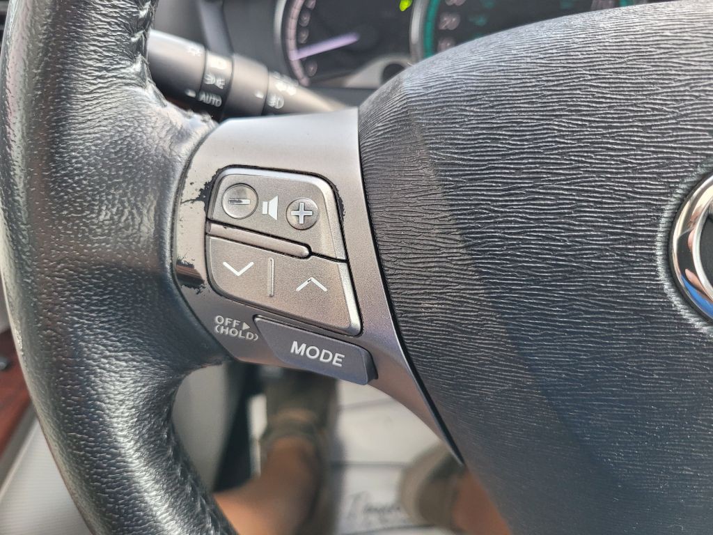 2011 Toyota Venza Image 22