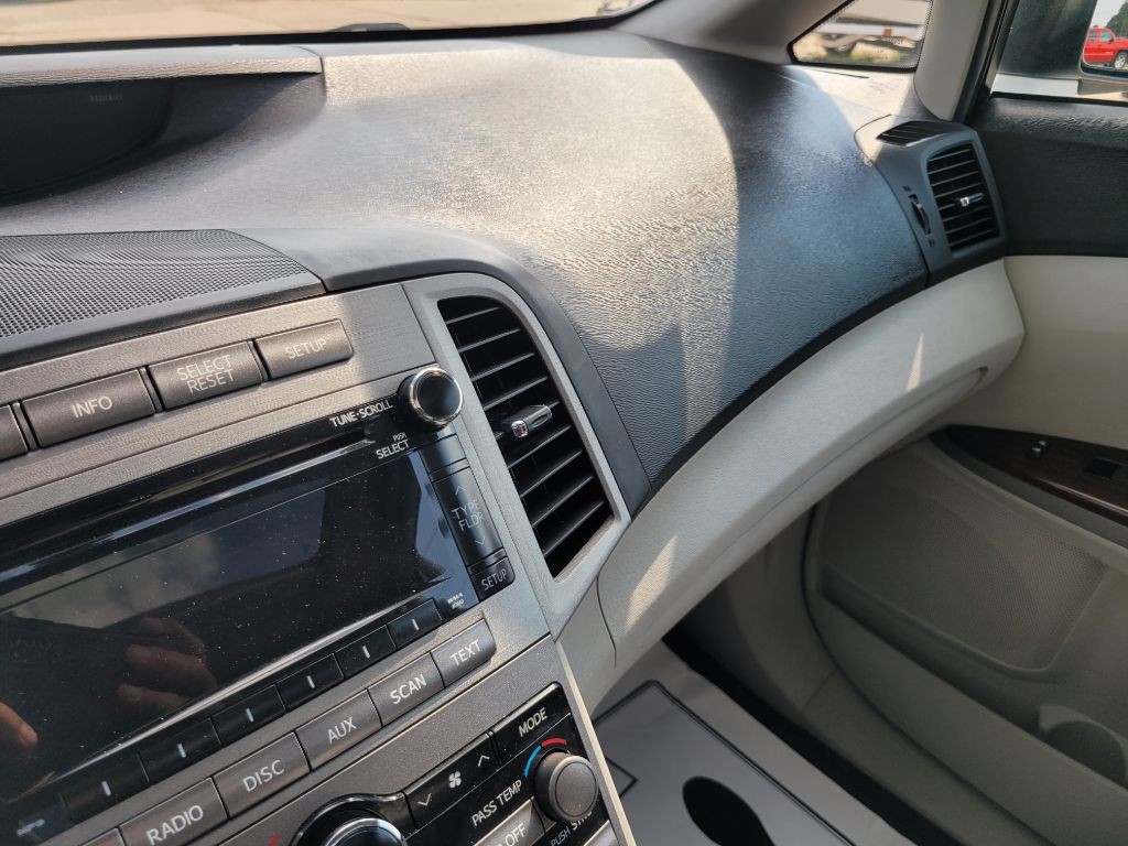 2011 Toyota Venza Image 38