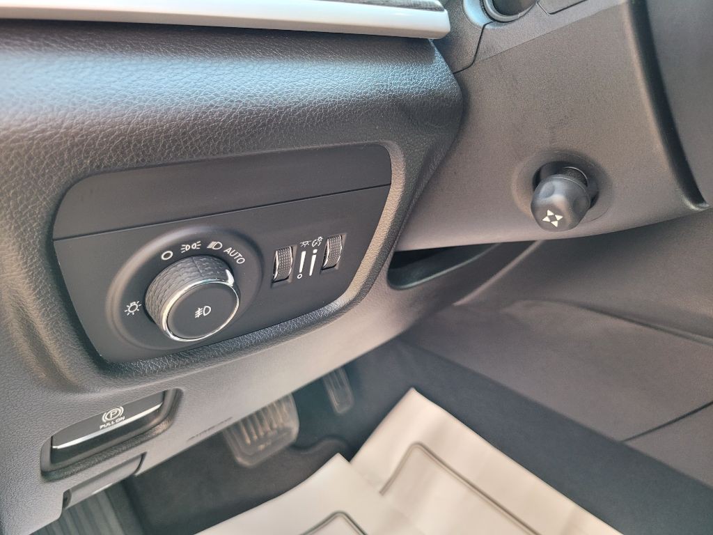 2023 Jeep Grand Cherokee Image 24