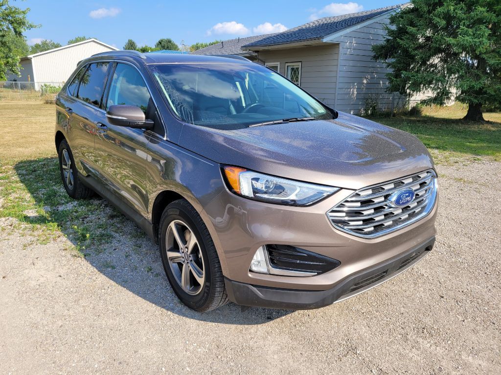 2019 Ford Edge Image 3