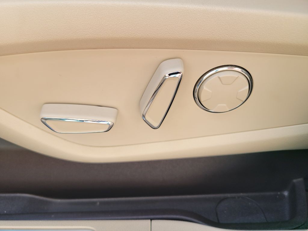 2018 Lincoln MKC Image 24