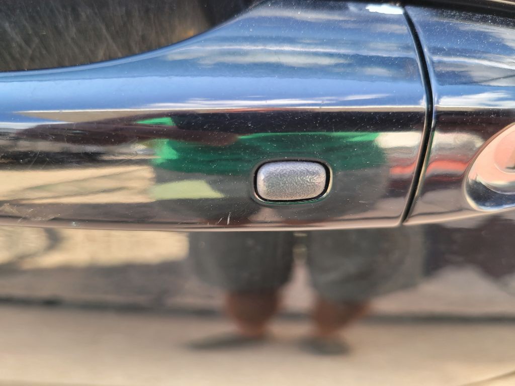 2016 Chrysler 200 Image 11